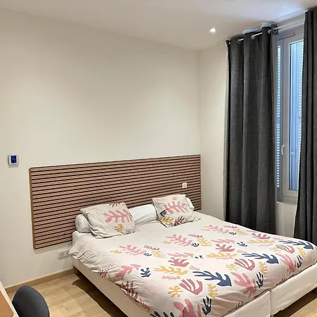 Holiday home Maison De Confort A Et A 10 Minutes A Pied De La Cannes