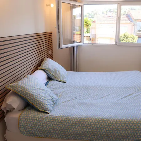 Holiday home Maison De Confort A Et A 10 Minutes A Pied De La