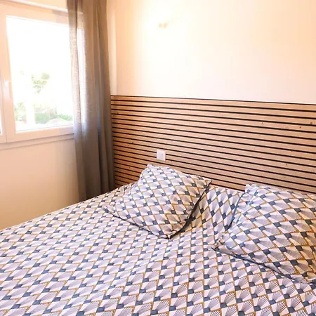 Maison De Confort A Et A 10 Minutes A Pied De La Holiday home
