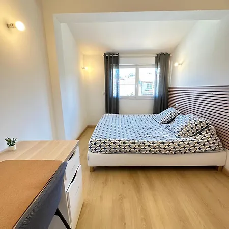 Holiday home Maison De Confort A Et A 10 Minutes A Pied De La Cannes